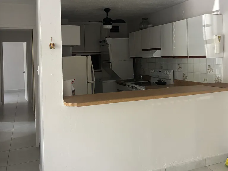 7 Laguna — Photo 1