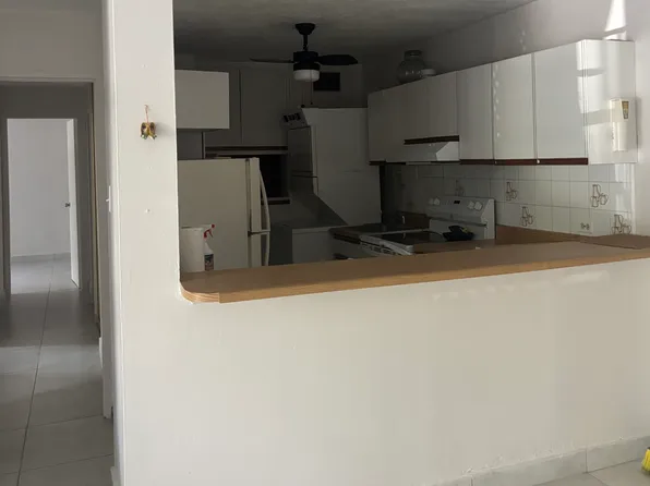 7 Laguna, Carolina, PR 00979