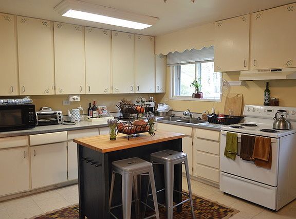 2nd image of 435 N Lakeshore Dr