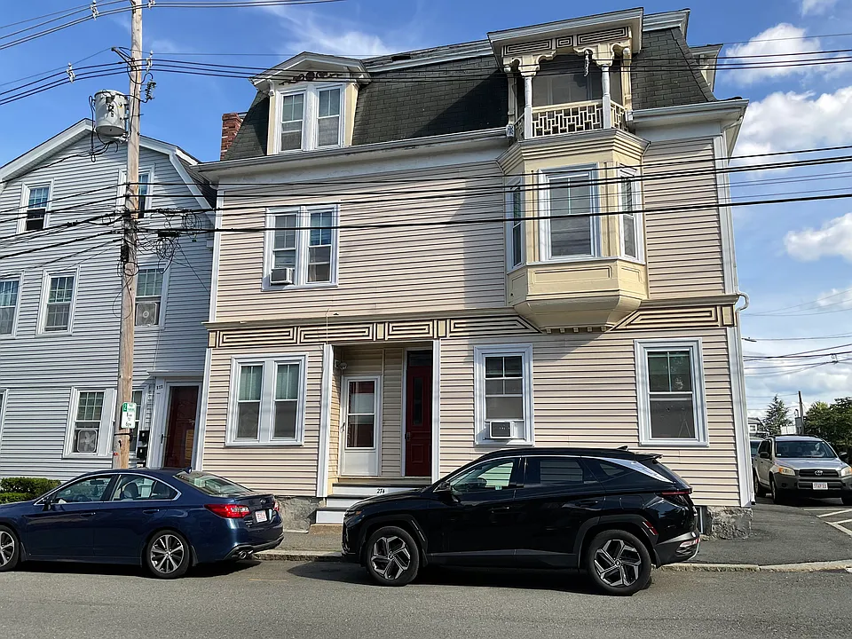 274 Washington St #1