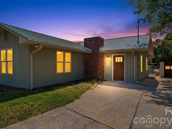 243 Shore Ln, Lexington, NC 27292