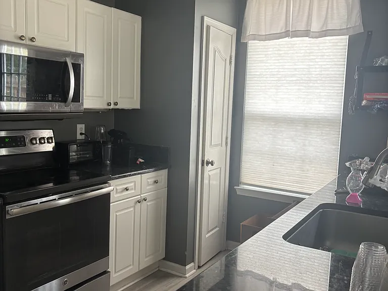 1805 Staple Inn Dr — Photo 4