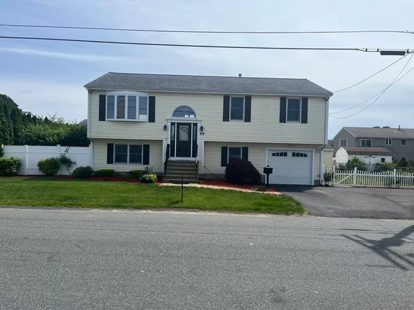 49 Woodman St, Fall River, MA 02724