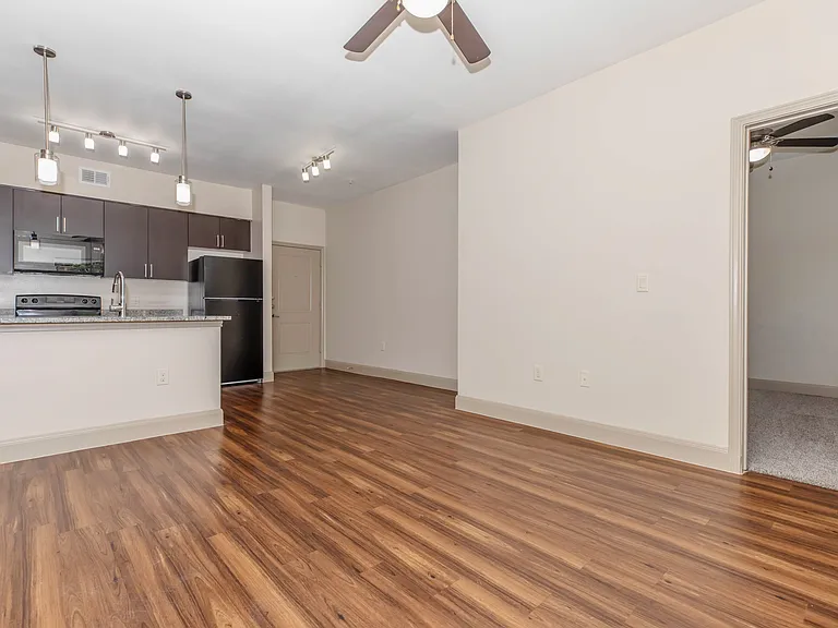 Alexis Apartments — Photo 11