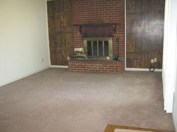 2nd image of 87 Rexford Dr
