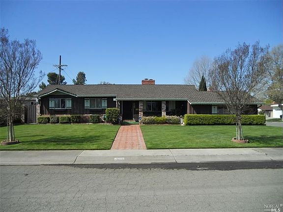 2nd image of 216 Maywood Dr