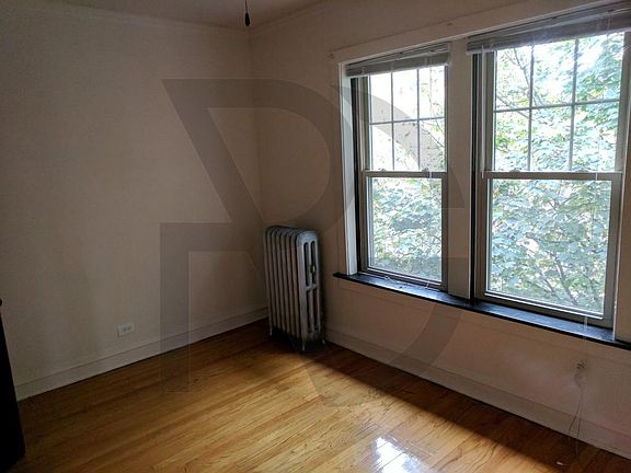 5th image of 2100 W Ainslie St #21002E