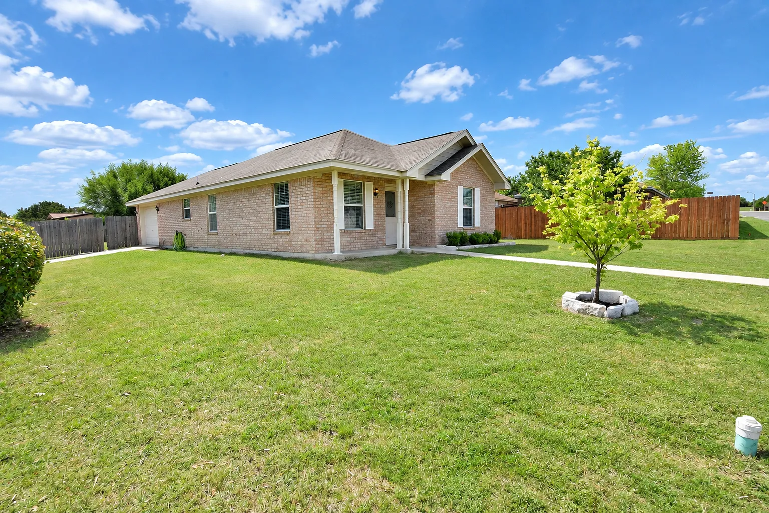 900 Concho St, Belton — Photo 4