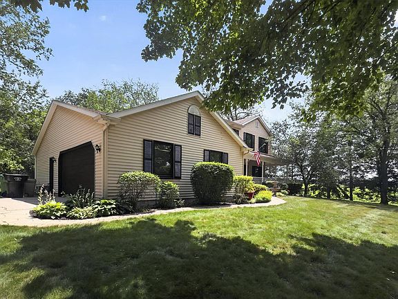 4th image of 51976 Westwood Forest Dr