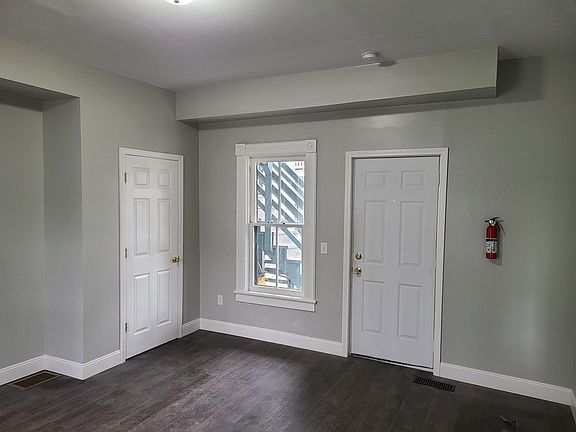 4th image of 941 W Lovell St APT 2