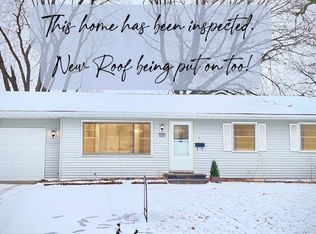 2525 Northview Dr, Marion, IA 52302