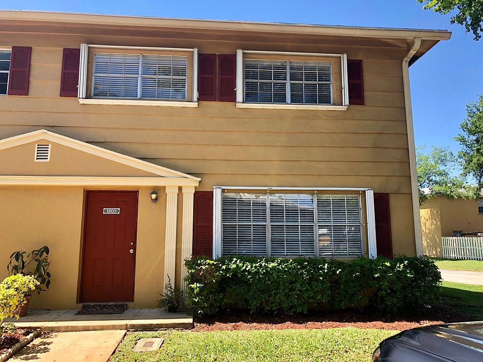 1st image of 1805 SW 81st Ter #1805