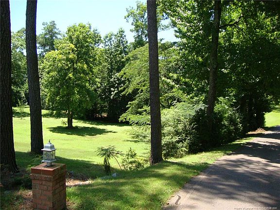 4th image of 213 Stevens Dr
