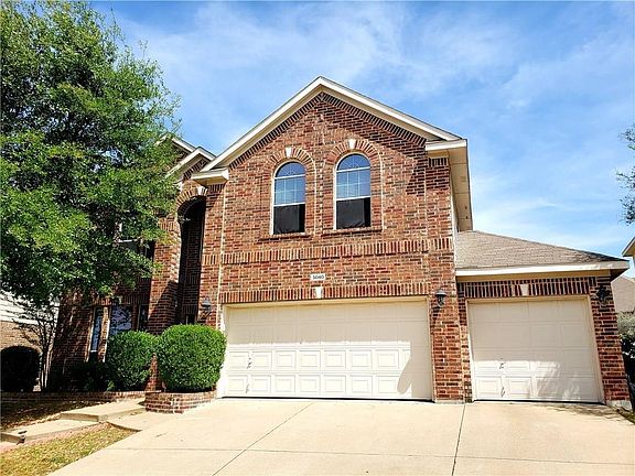 3rd image of 5040 Whisper Dr
