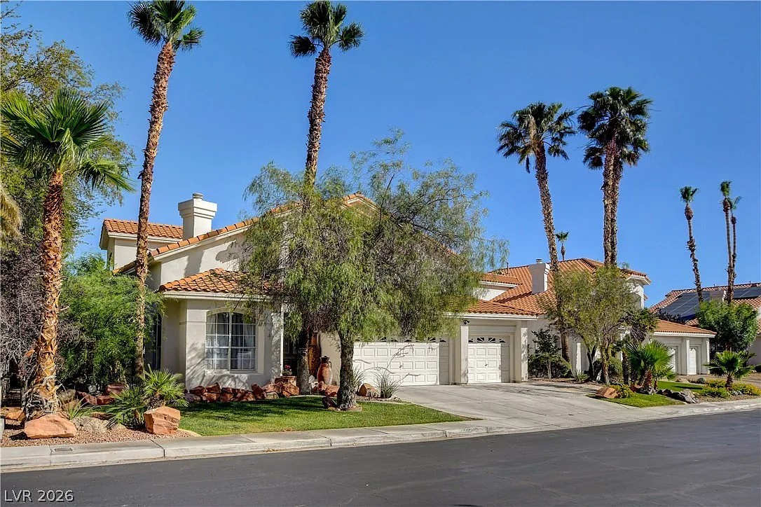 4 bed, 3.5 bath, 3571 sqft, $6,500 — Photo 2