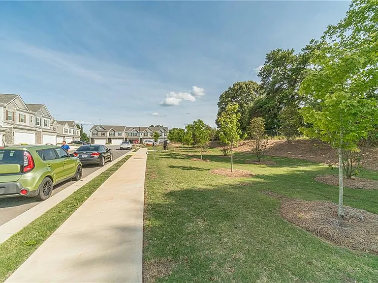 58 Jacobs Farm Ln — Photo 39