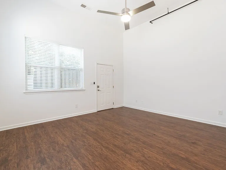 1528 Ralph David Abernathy Blvd SW #B104 — Photo 11