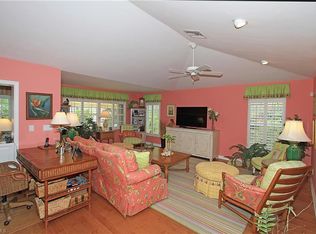 807 Rue Deville, Naples, FL 34108