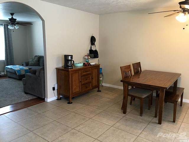 5 Dining Area