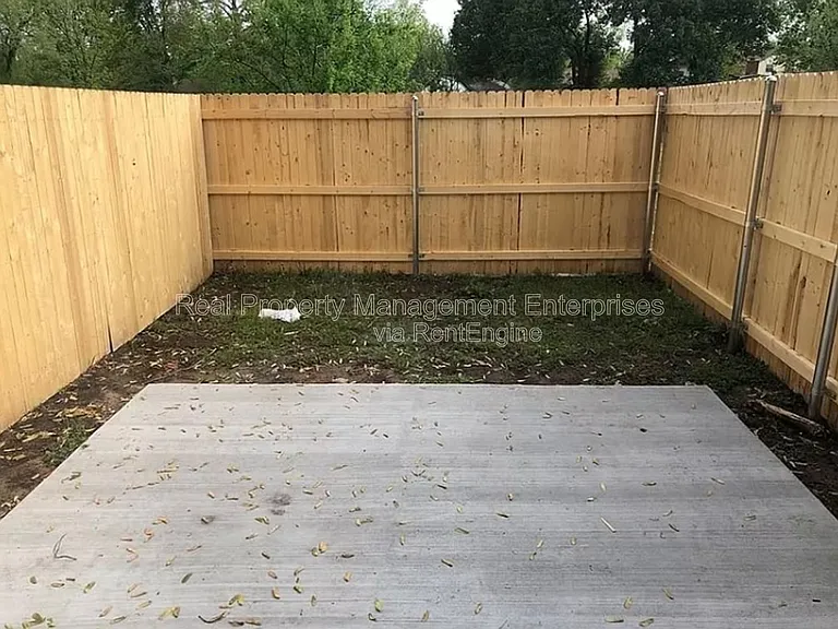1705 Beaumont Dr — Photo 17
