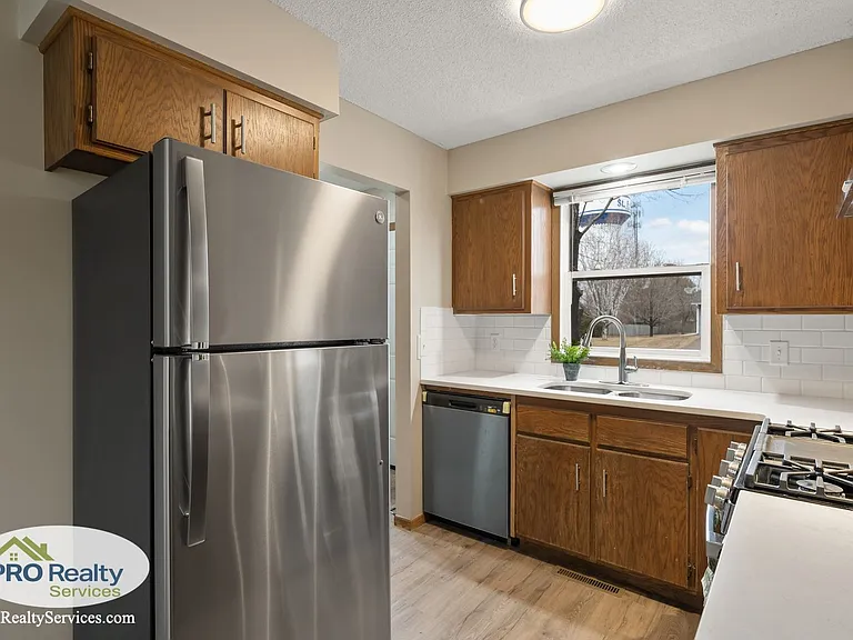 23345 Yucca St NW — Photo 3