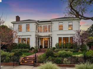 1121 Bay St, Alameda, CA 94501