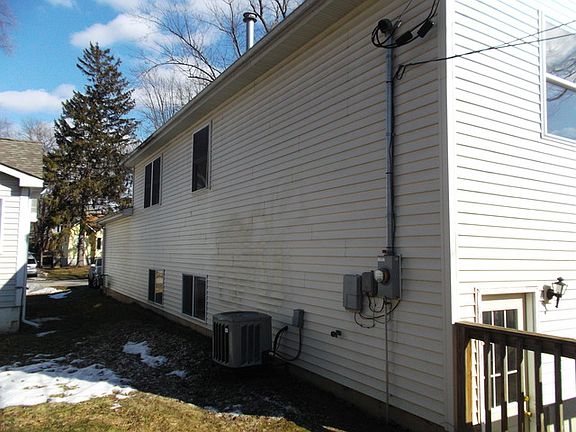 3rd image of 412 Clifton Dr