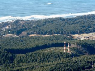 1206 SE 28th St, Lincoln City, OR 97367