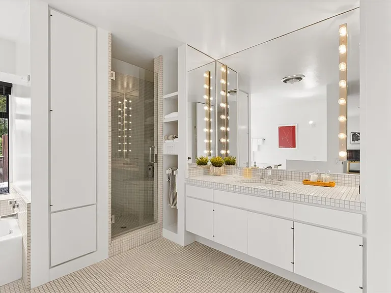 8496 Westway Dr — Photo 25