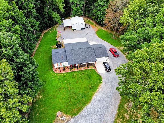 3rd image of 1465 Crews Rd