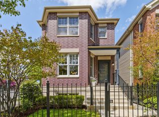 358 W Scott St, Chicago, IL 60610