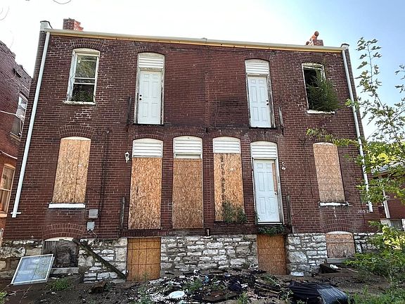 2nd image of 3523 Ohio Ave #25