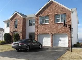 24 Foxboro Rd, Wayne, NJ 07470