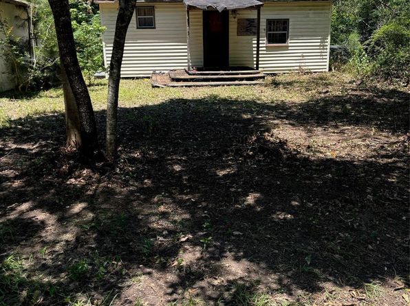 8513 Fountain Dr, Silsbee, TX 77656