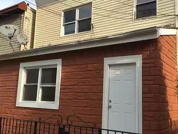 2nd image of 773 Van Duzer St