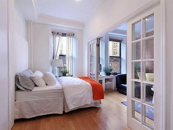3rd image of 333 W 84th St APT 6