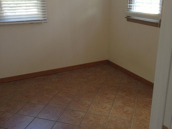 downstairs bedroom better as an office