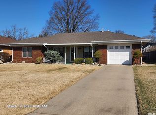 311 W Northridge Ln, Peoria, IL
