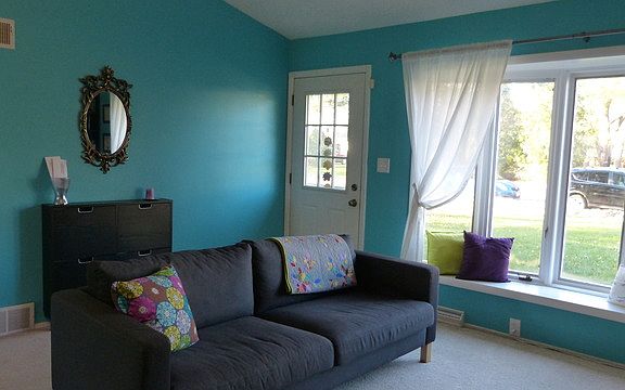 3rd image of 206 Sharon Ln