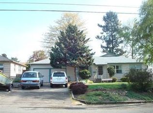 1524 Stratford Ave, Medford, OR
