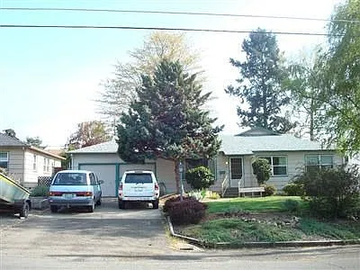 1524 Stratford Ave photo 1