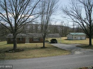 9807 Meadow Rock Dr, Hagerstown, MD