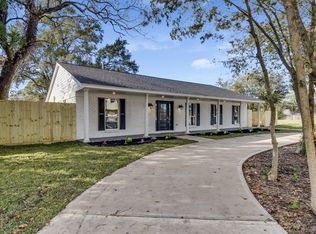 10602 Cedarhurst Dr, Houston, TX 77096