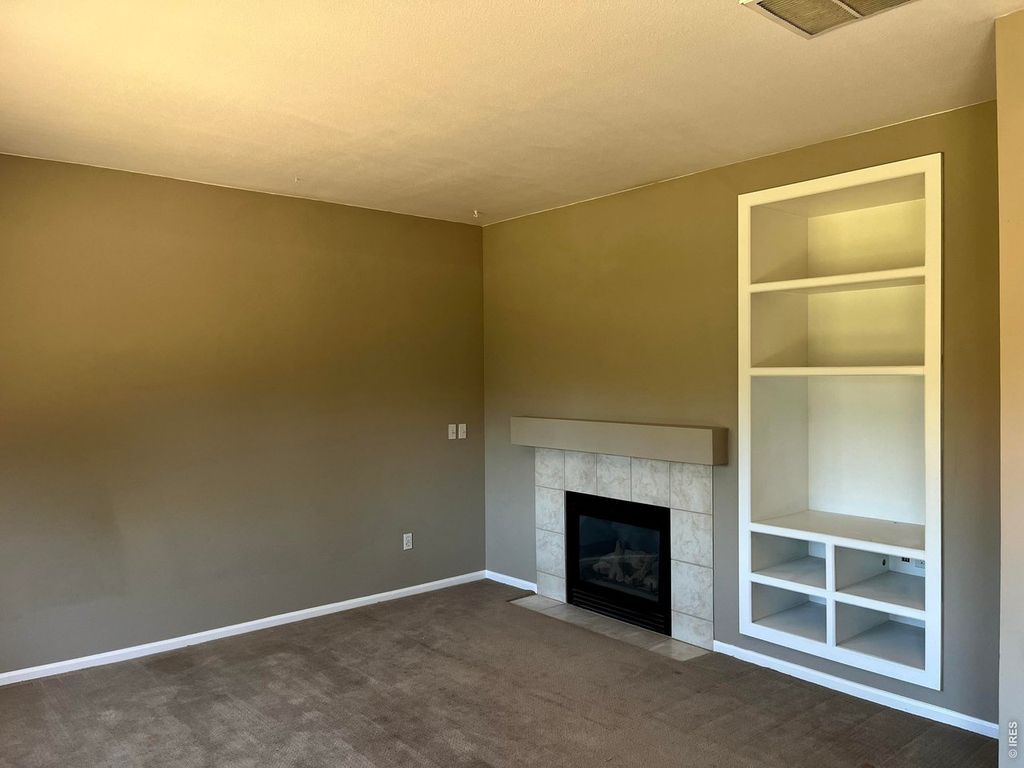 3838 Gardenwall Ct
