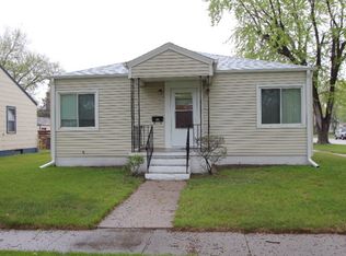 421 W 16th St, Grand Island, NE 68801