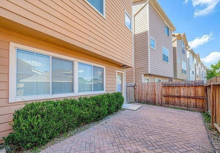3302 Clearview Cir — Photo 40