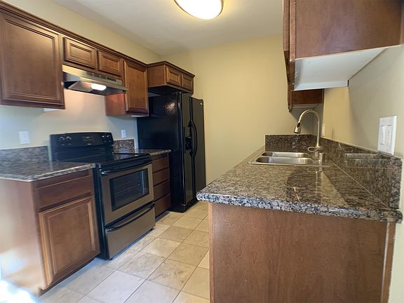 3rd image of 7594 Park Ridge Blvd Unit 11