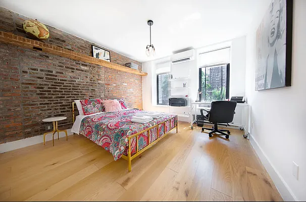 Rented by Safdie Realty Group | media 12