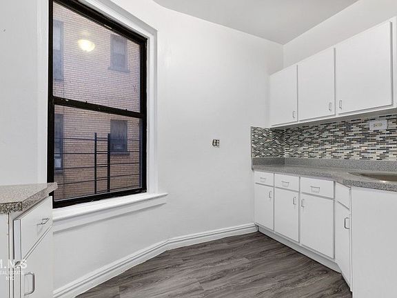 5th image of 4317 48th St #4P1