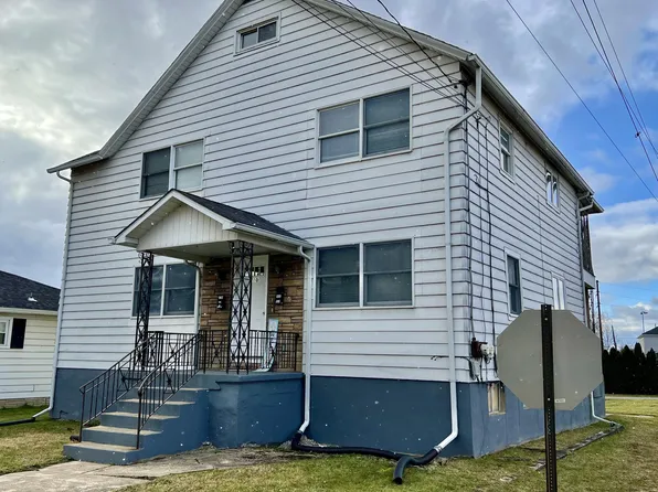 410 Moosic Rd, Old Forge, PA 18518